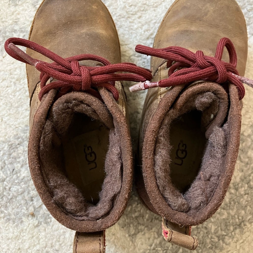 UGG Kids Brown Leather Lace-Up Boots with Red Laces - Picture 4 of 5